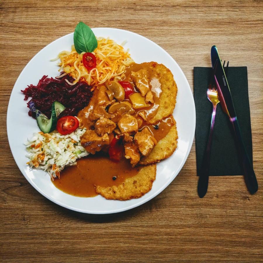Karczma-Koszwice Bed & Breakfast Dış mekan fotoğraf